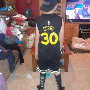 Meet your Posher, Raylan lee